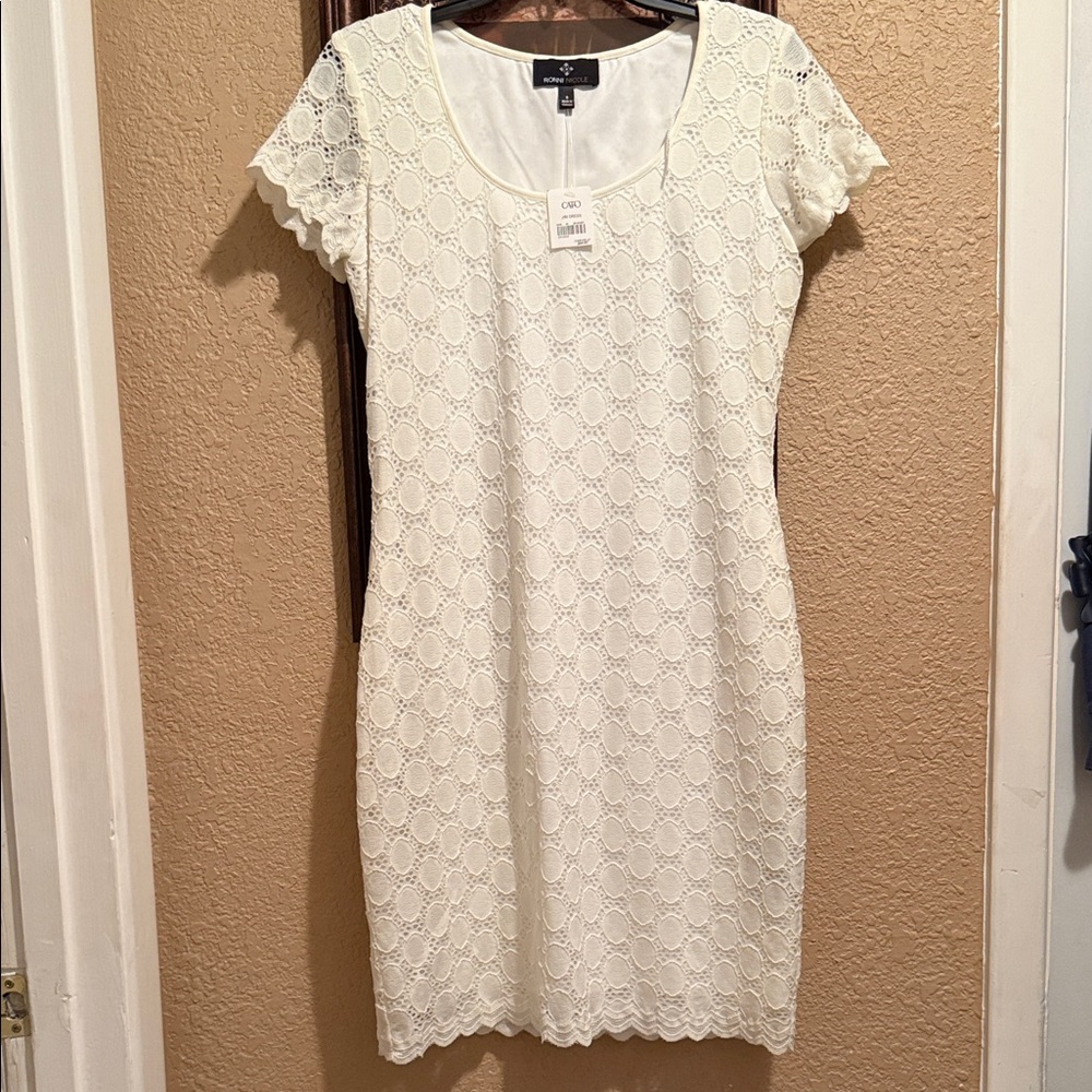 NWT Ronni Nicole Ivory Eyelet Lace Dress.